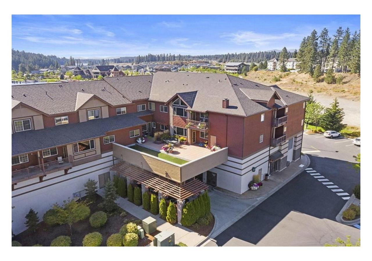 Modern Riverstone Condo With Grand Deck - Steps To Shops, Restaurants, Trails And River Coeur d'Alene Bagian luar foto